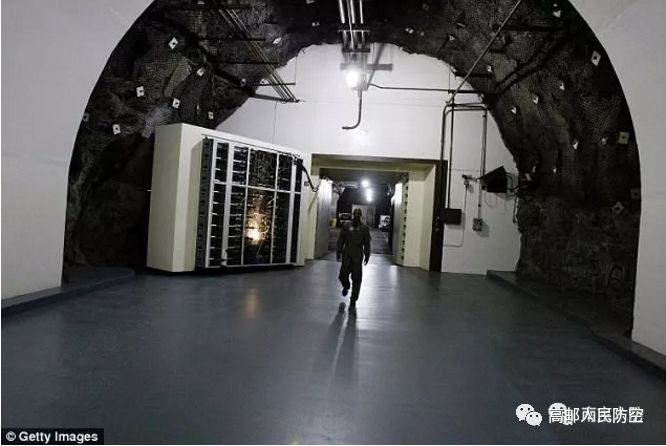 特朗普曾在抗議者包圍白宮期間躲進(jìn)地堡，如何應(yīng)急？(圖5)