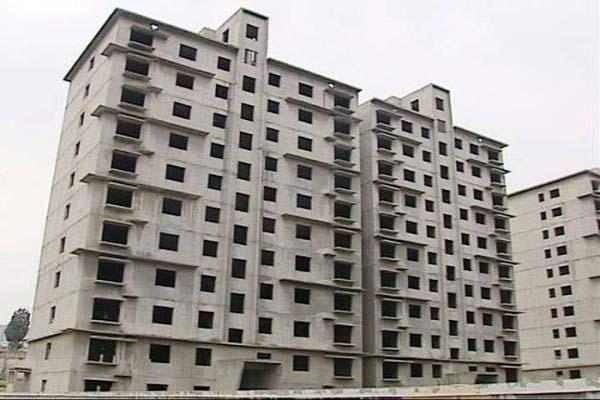 昆明30戶居民住進爛尾樓：靠電瓶供電，小區(qū)名叫“別樣幸福城”(圖3)