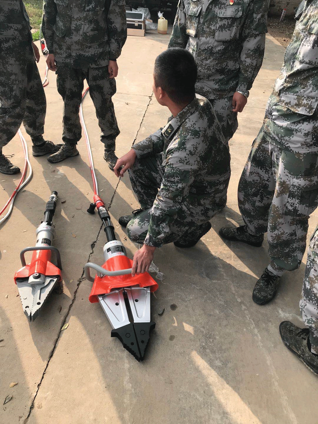 【交付紀(jì)實(shí)】探訪部隊(duì)交付現(xiàn)場(chǎng),領(lǐng)略歐盾品質(zhì)(圖3) 【交付紀(jì)實(shí)】探訪部隊(duì)交付現(xiàn)場(chǎng),領(lǐng)略歐盾品質(zhì)(圖3)