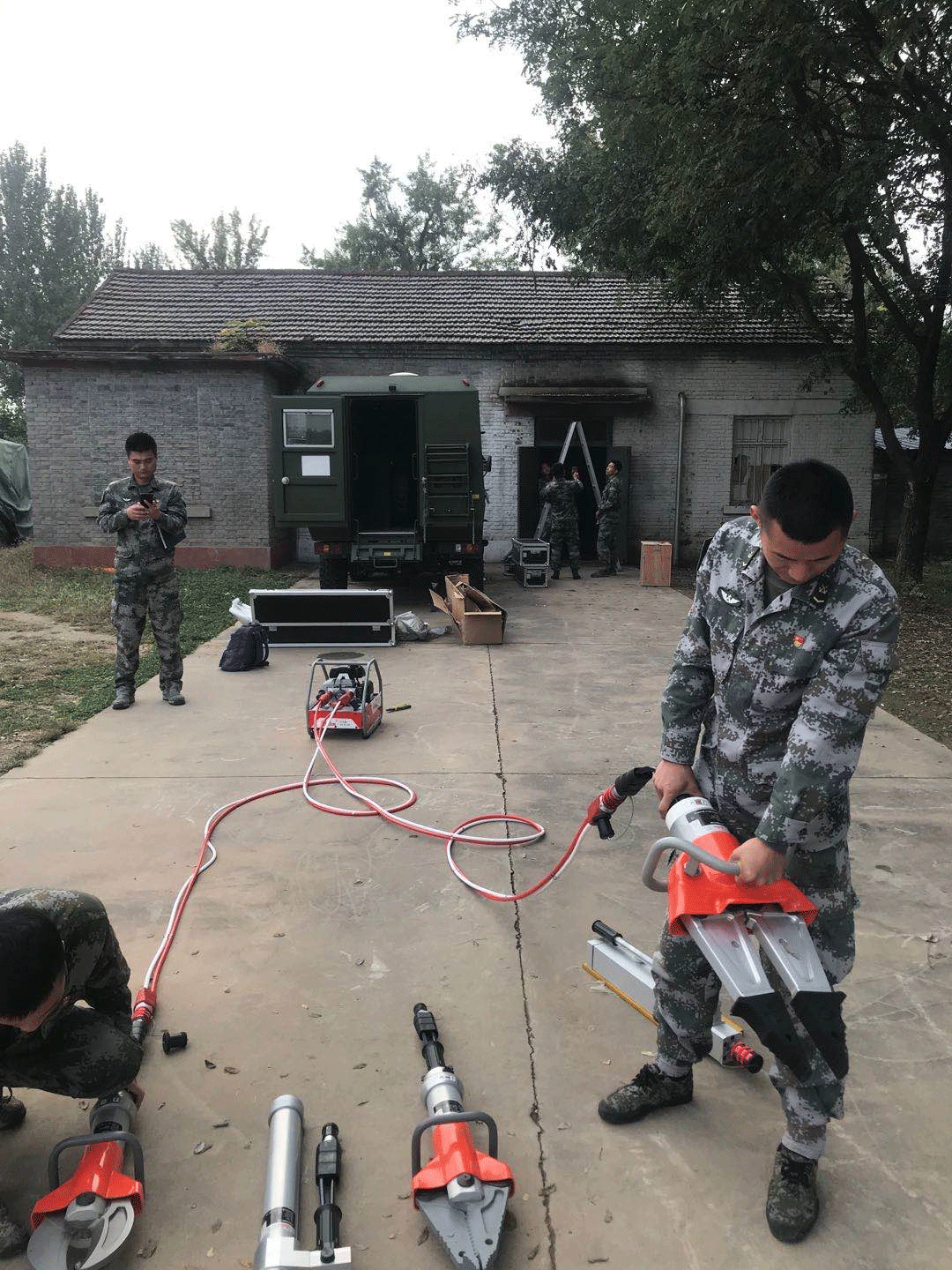 【交付紀(jì)實(shí)】探訪部隊(duì)交付現(xiàn)場(chǎng),領(lǐng)略歐盾品質(zhì)(圖7) 【交付紀(jì)實(shí)】探訪部隊(duì)交付現(xiàn)場(chǎng),領(lǐng)略歐盾品質(zhì)(圖7)