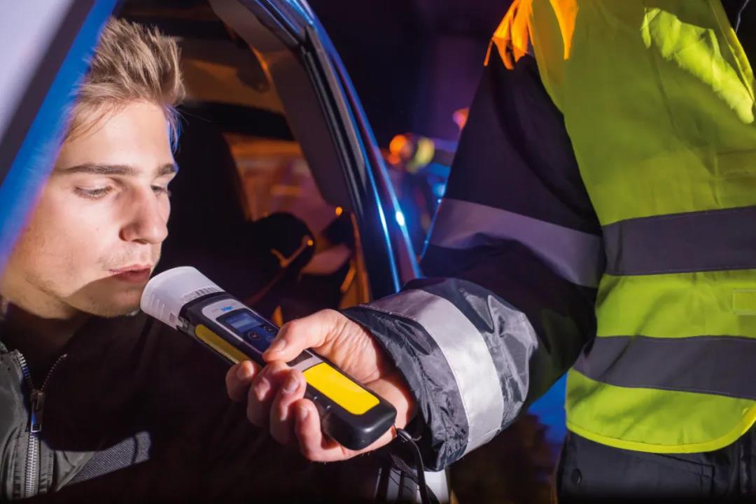 漲姿勢！帶您了解酒精檢測設(shè)備的發(fā)展史(圖1)