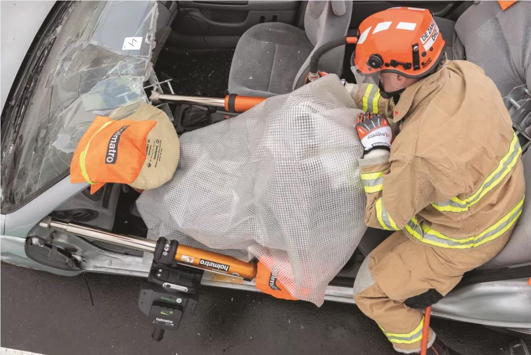 消防產(chǎn)品使用技巧:十字型頂桿支架套裝運用技巧實例(圖2) 消防產(chǎn)品使用技巧:十字型頂桿支架套裝運用技巧實例(圖2)