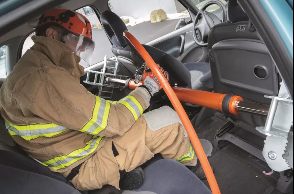 消防產(chǎn)品使用技巧:十字型頂桿支架套裝運用技巧實例(圖4) 消防產(chǎn)品使用技巧:十字型頂桿支架套裝運用技巧實例(圖4)