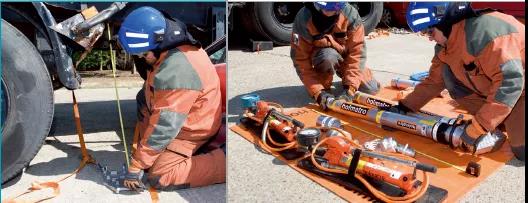 消防技術(shù):大型車輛頂升(圖4) 消防技術(shù):大型車輛頂升(圖4)