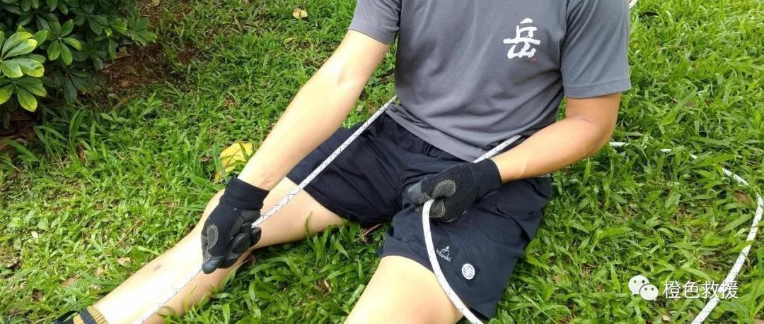 繩索 | 登山者無(wú)器材的繩索保護(hù)(圖8)