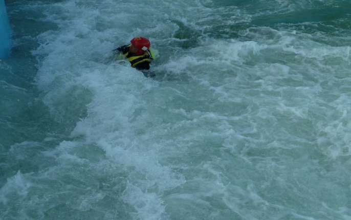 水域救援:水域救援的基礎(chǔ)知識(shí)(圖15) 水域救援:水域救援的基礎(chǔ)知識(shí)(圖15)